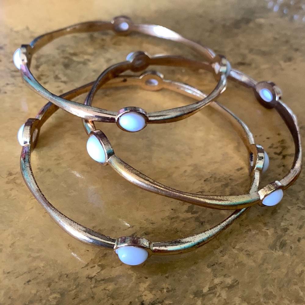 Three Stackable Vintage Gold Toned Bangles With I… - image 1